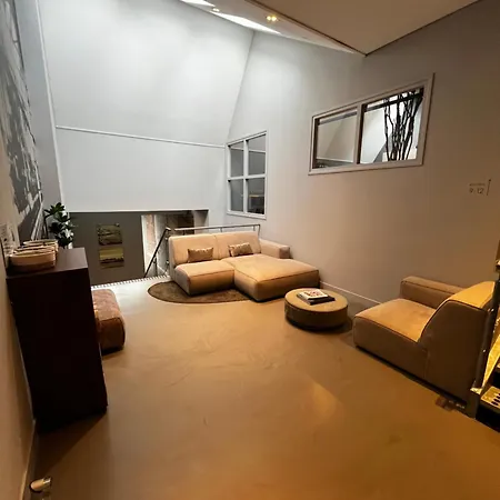 Charming And , With Ac & Wifi Oss